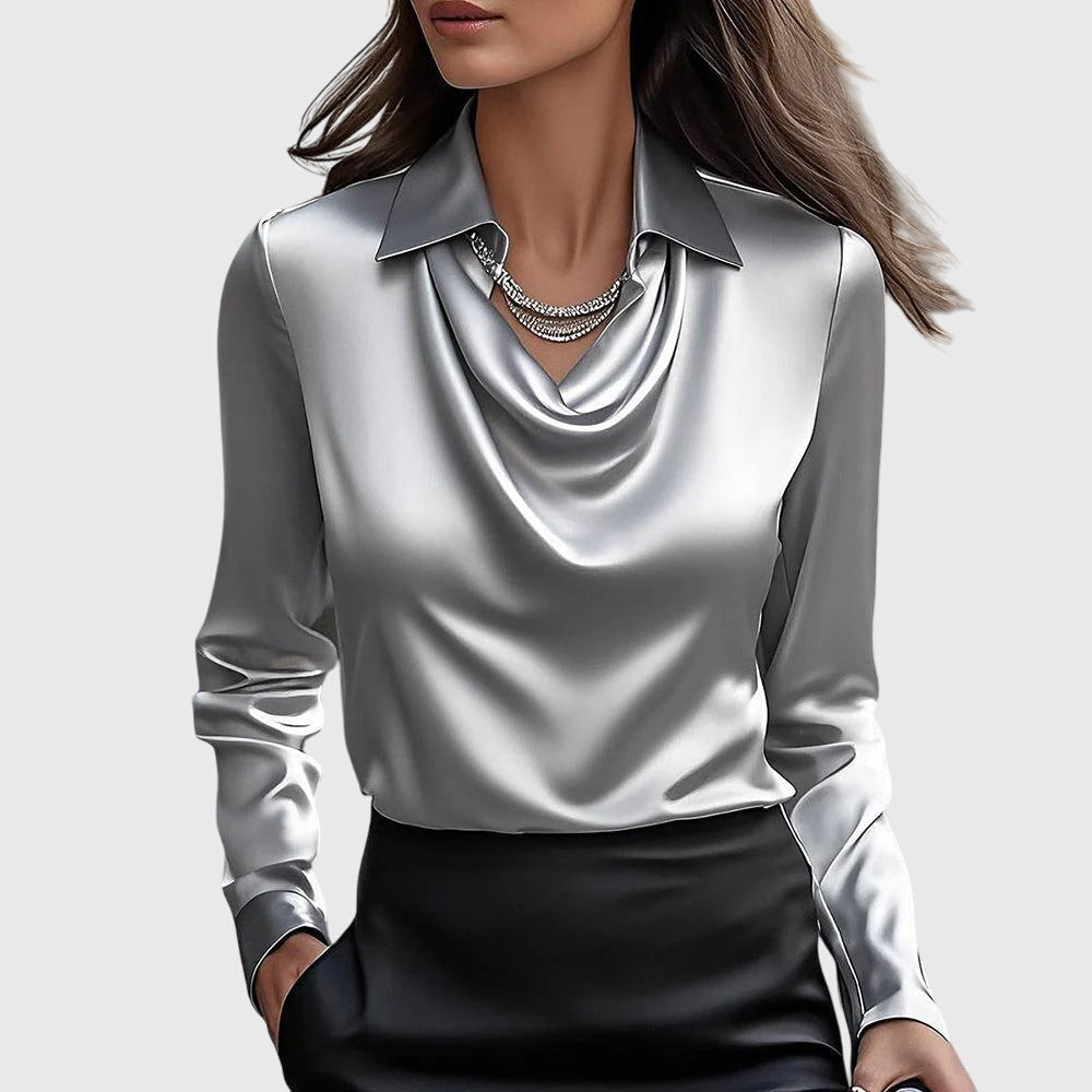 Sylvie | Blouse à l'éclat luxueux et col plissé