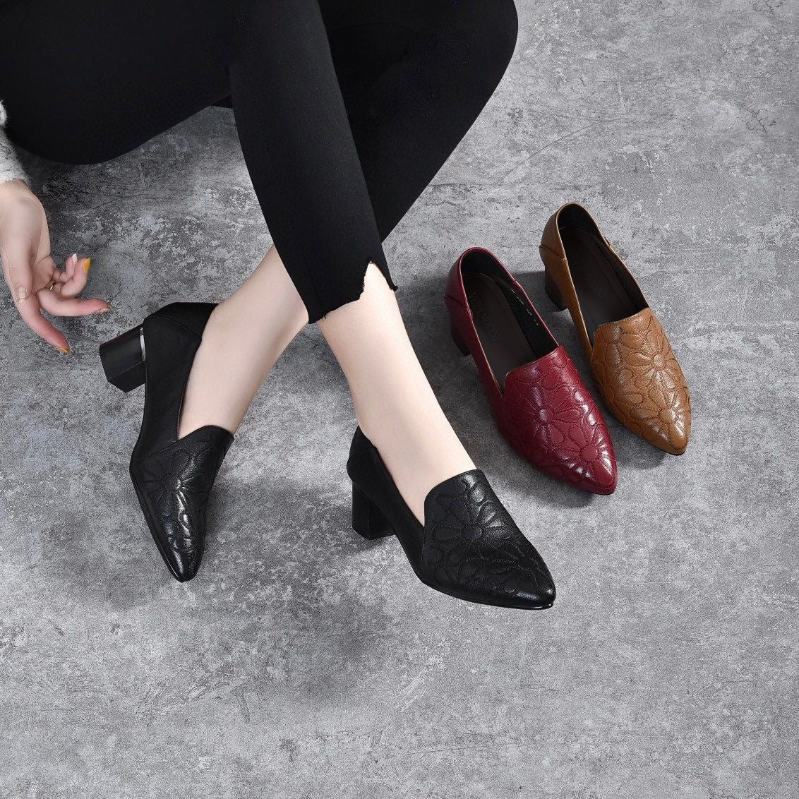 Tonette - Escarpins en cuir vegan doux brodés