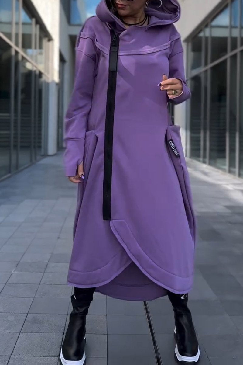 Hildegard | Robe à capuche à manches longues et ourlet asymétrique